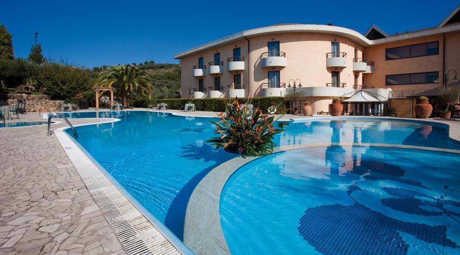 Albergo Ristorante Uliveto Veroli Bagian luar foto