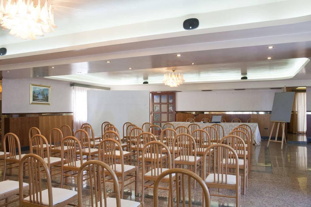 Albergo Ristorante Uliveto Veroli Bagian luar foto