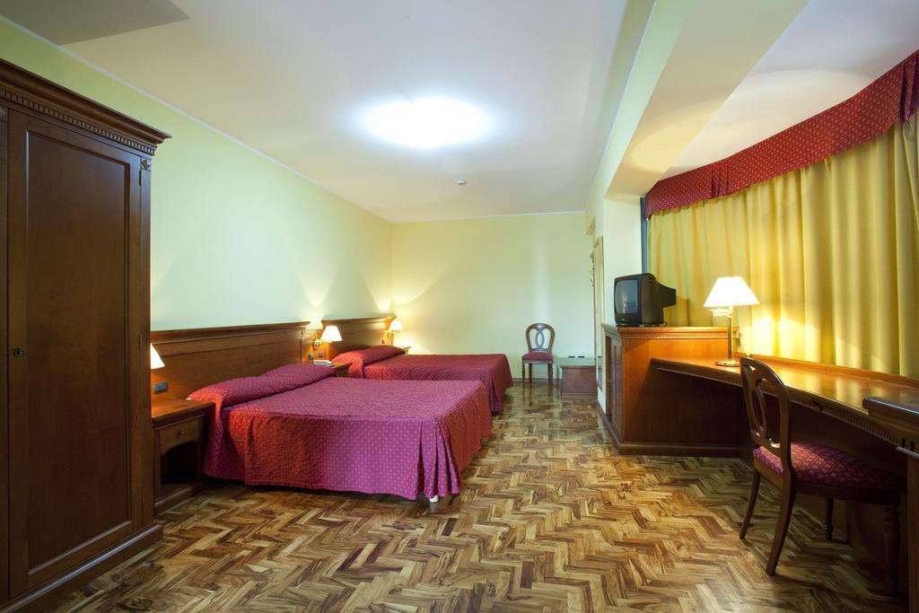 Albergo Ristorante Uliveto Veroli Ruang foto