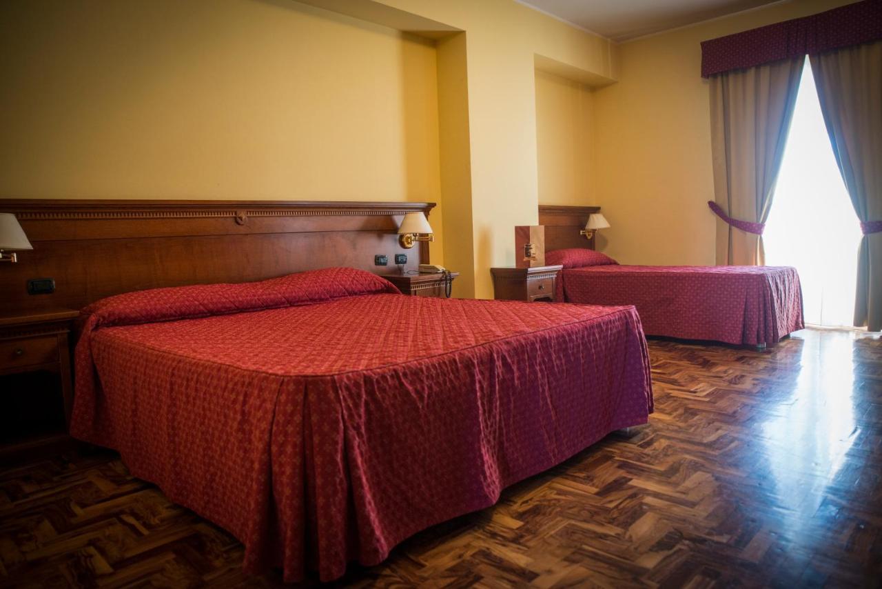 Albergo Ristorante Uliveto Veroli Bagian luar foto