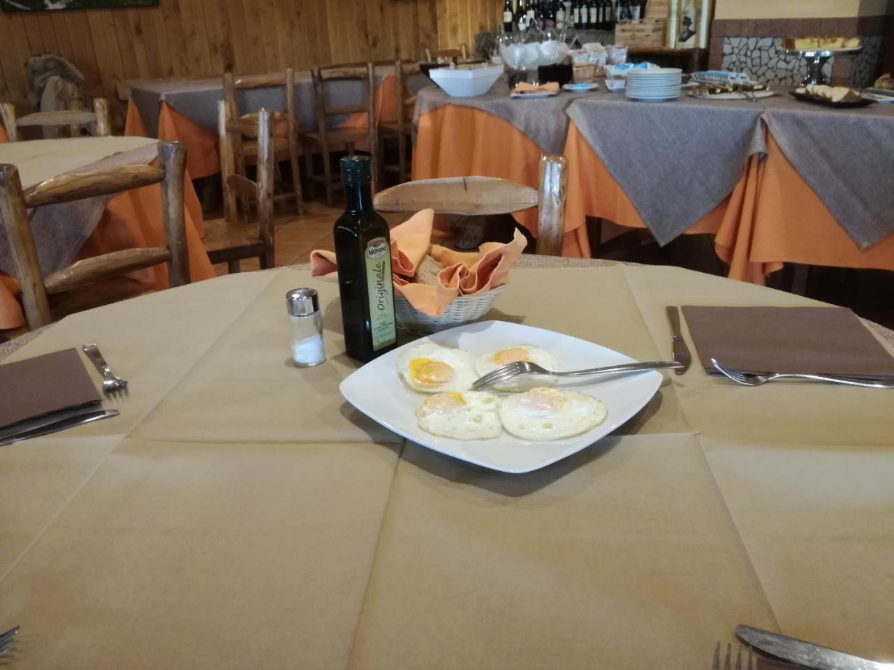 Albergo Ristorante Uliveto Veroli Bagian luar foto